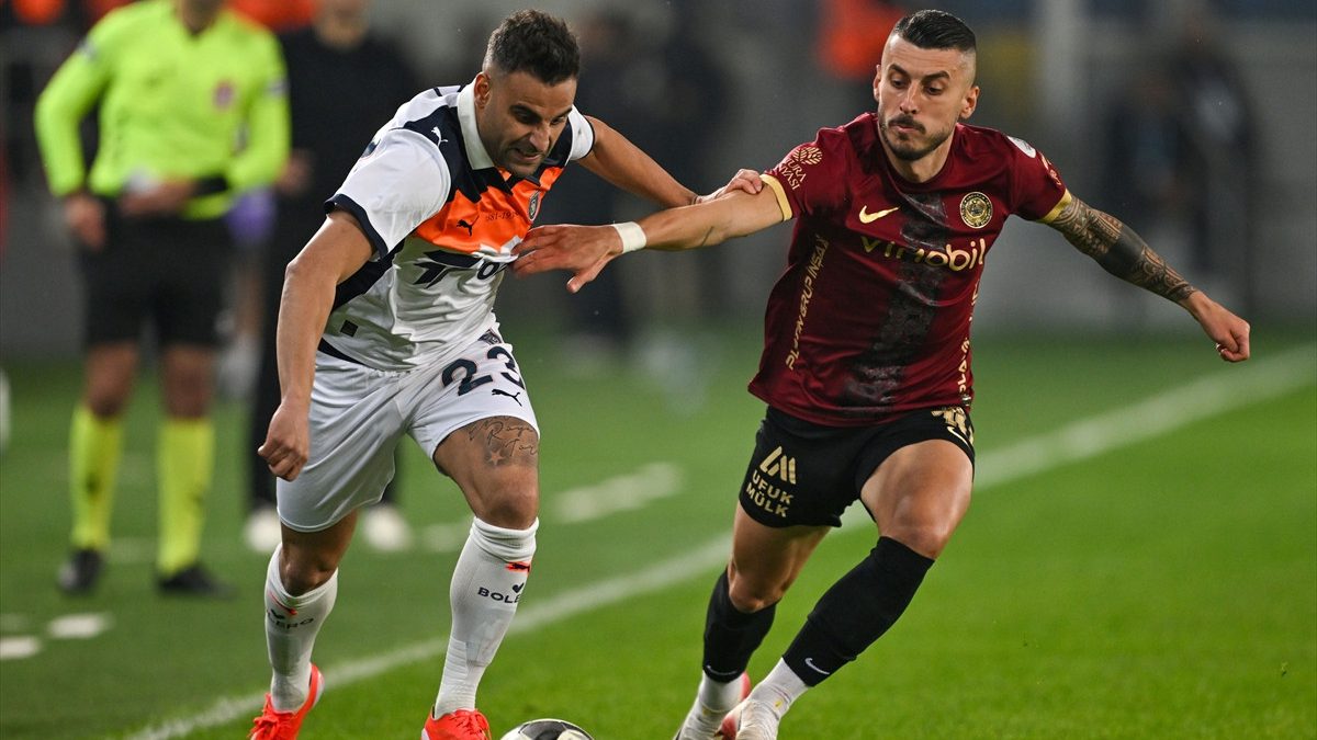 Gençlerbirliği, Başakşehir FK'yı 2-1 mağlup ederken mücadelenin son bölümünde penaltı