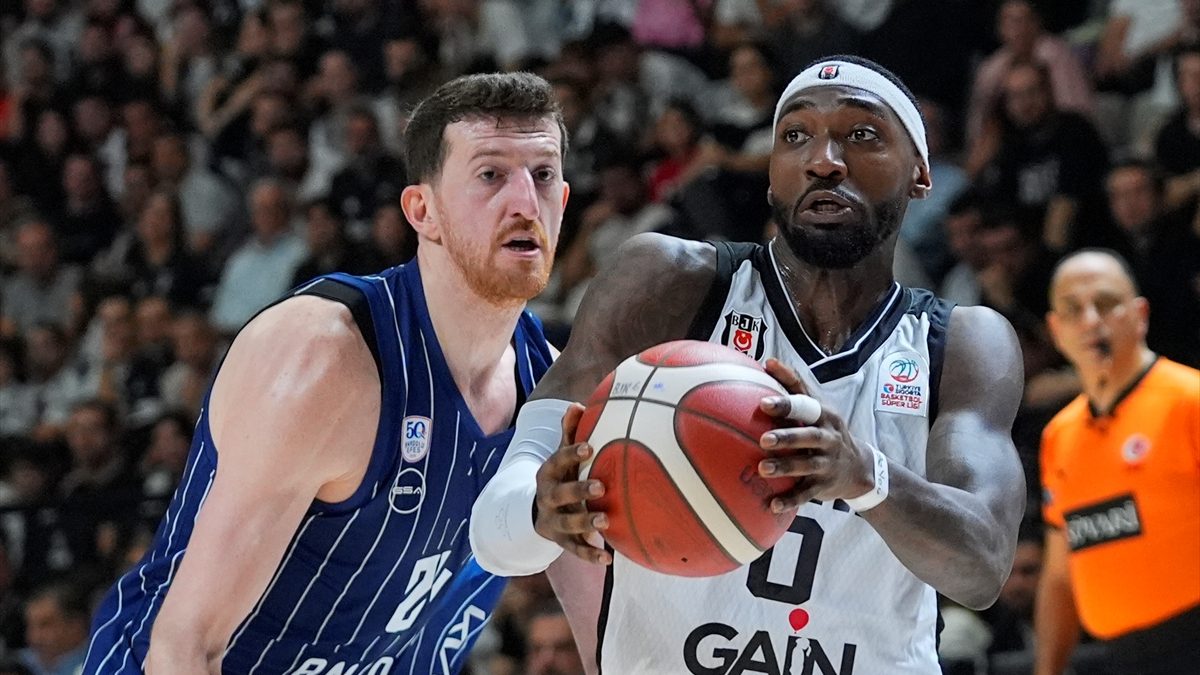 Türkiye Basketbol Süper Ligi'nin 7. haftasında Beşiktaş, konuk ettiği Anadolu