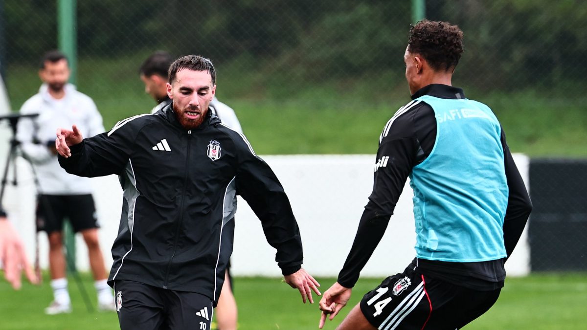 Sergen Yalçın yönetimindeki Beşiktaş, Fatih Karagümrük ile oynayacağı Süper Lig