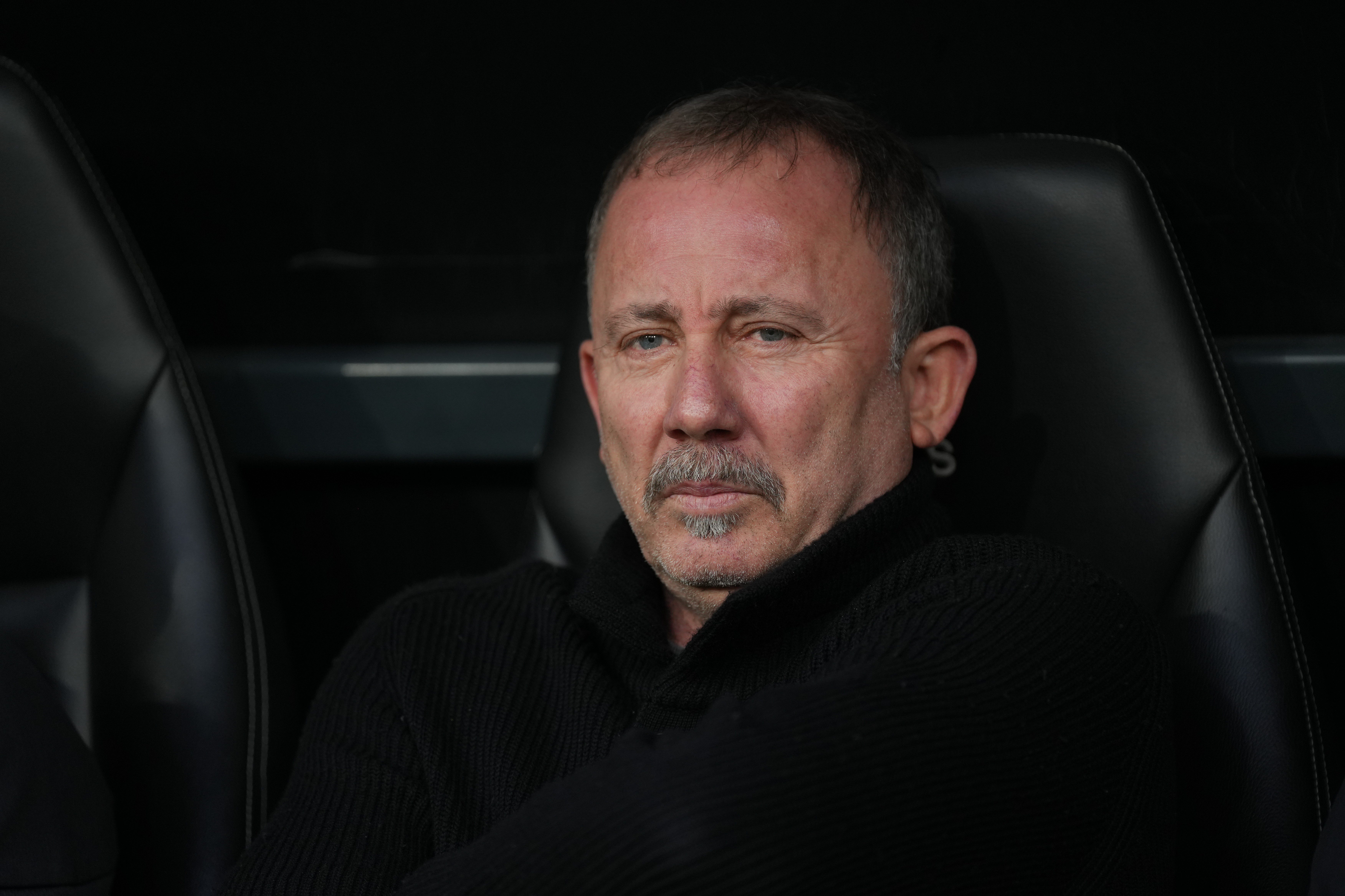 Beşiktaş ile Samsunspor'un karşılaştığı maçın ardından taraftarlar Serdal Adalı ve