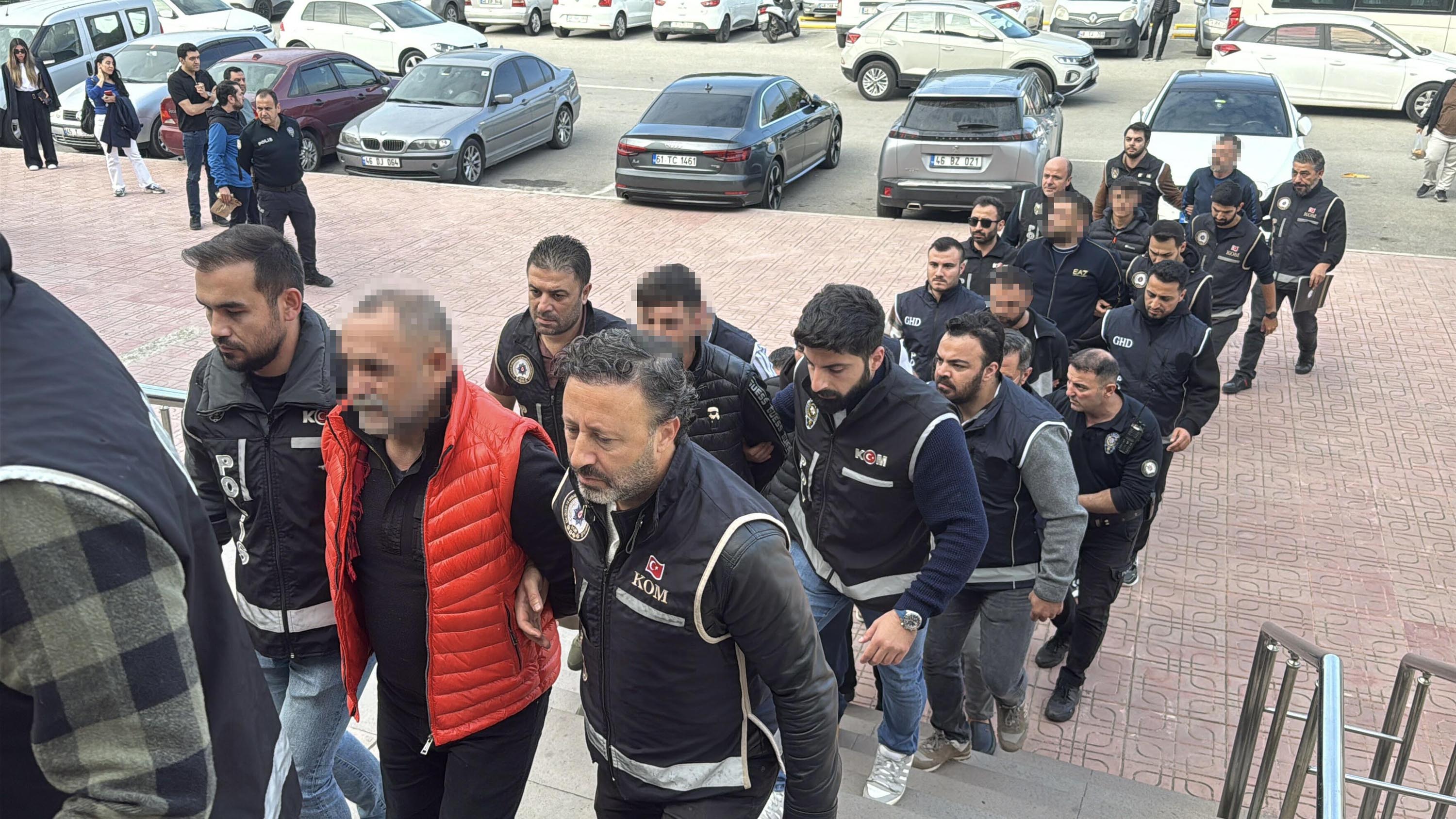 Muğla'nın Bodrum ilçesinde silahlı suç örgütüne yönelik operasyon yapıldı. Operasyonda