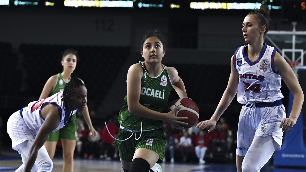 Kadınlar Basketbol Süper Ligi'nin 7. haftasında BOTAŞ, Kocaeli Kadın Basketbol'u