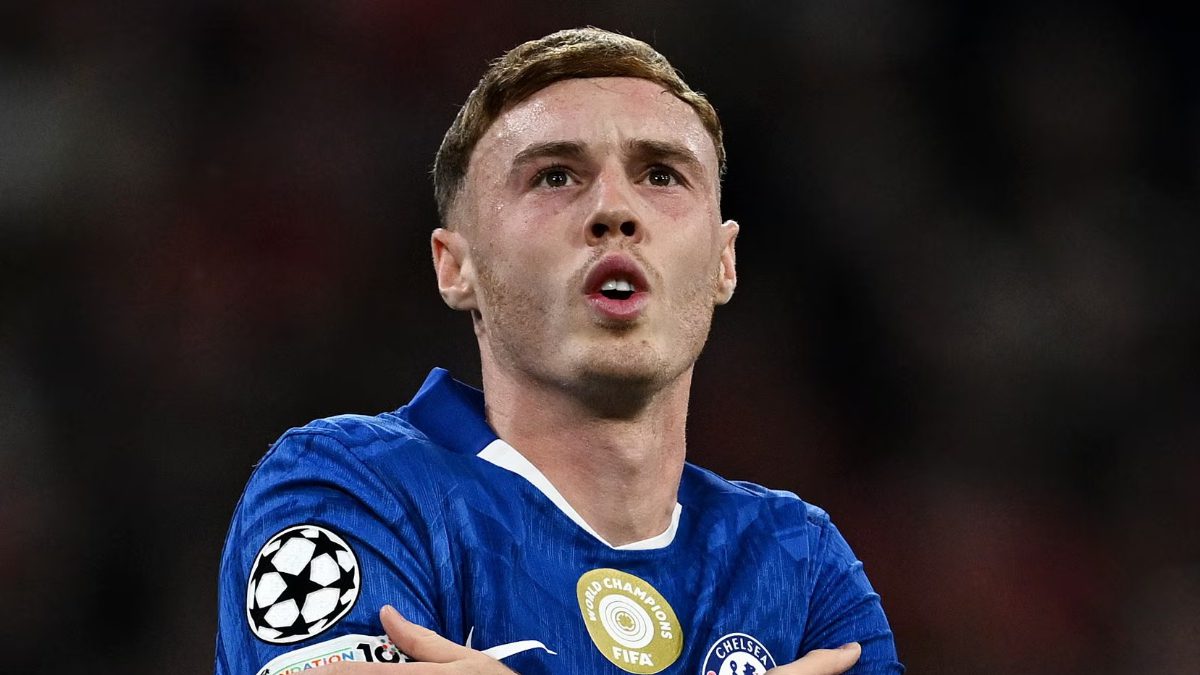 Chelsea'nin yıldız futbolcusu Cole Palmer, evinde sakatlık yaşadı. Palmer, Barcelona