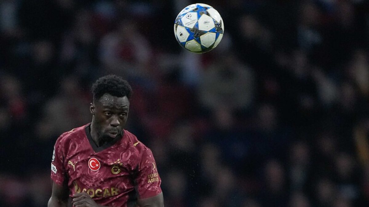 Galatasaray'da Davinson Sanchez, Ajax karşılaşmasının ardından açıklamalarda bulundu.