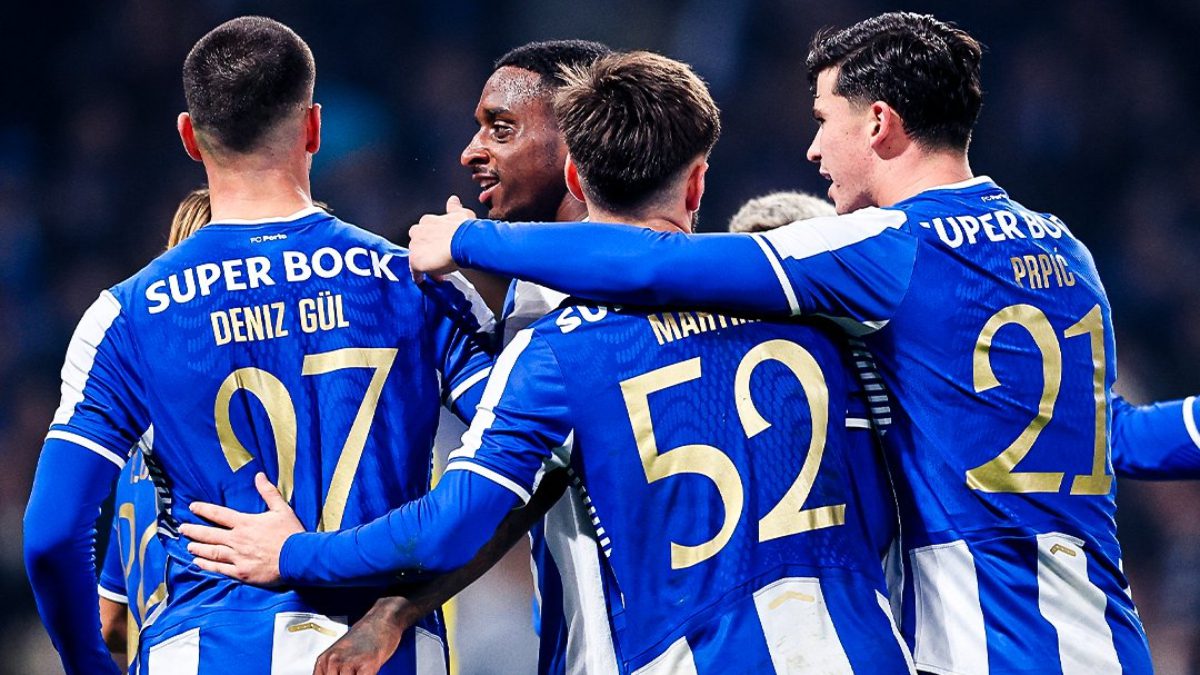 Porto, Portekiz Kupası 4. turunda konuk ettiği Sintrense'yi 3-0 yendi.