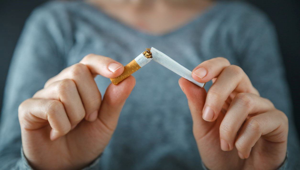 Maldivler, 2007 sonrası doğanlara sigara satışını ve kullanımını yasaklayarak dünyada