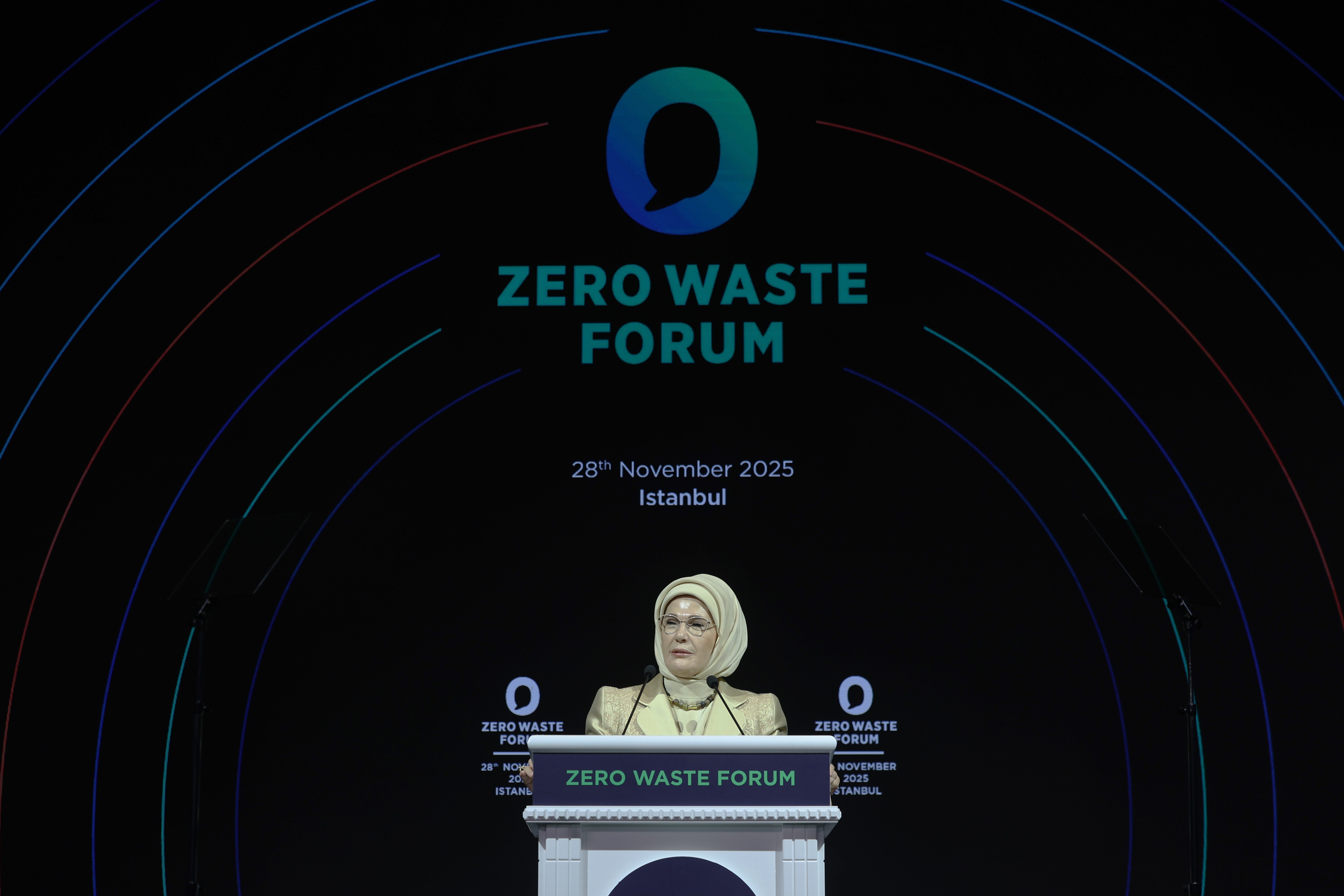 Emine Erdoğan, gıda israfını teşvik eden yayınlara karşı uyararak, "Sıfır