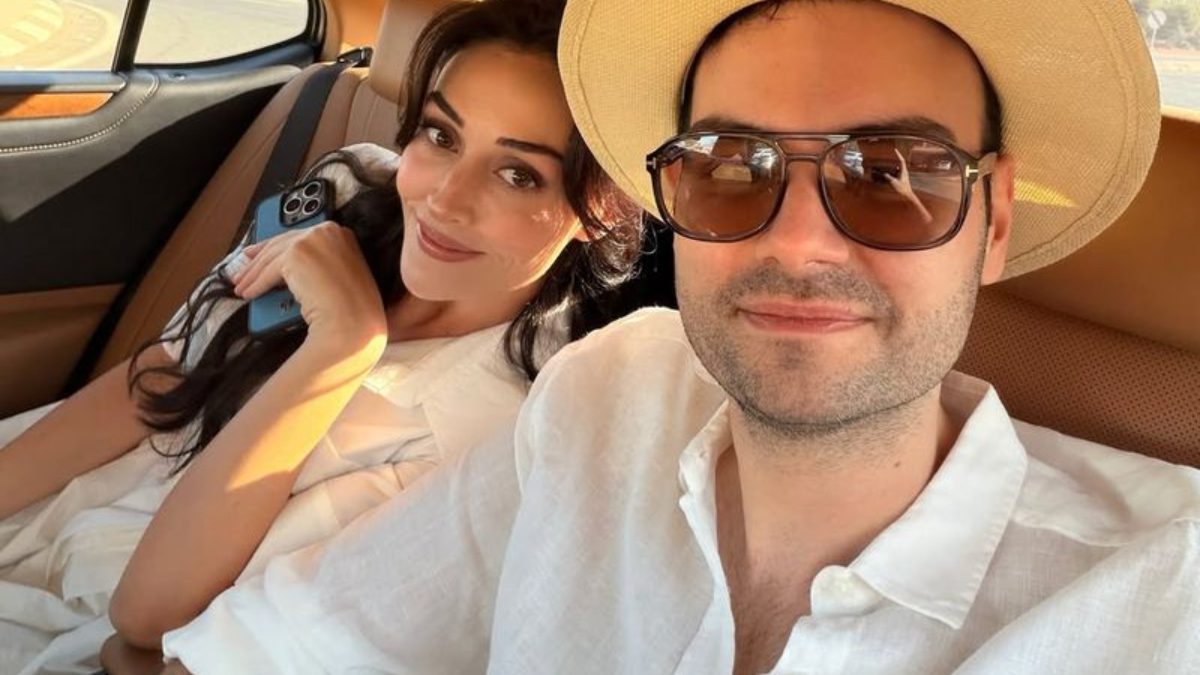 Ünlü oyuncu Esra Bilgiç, sevgilisi DJ Faruk Sabancı ile çıktığı