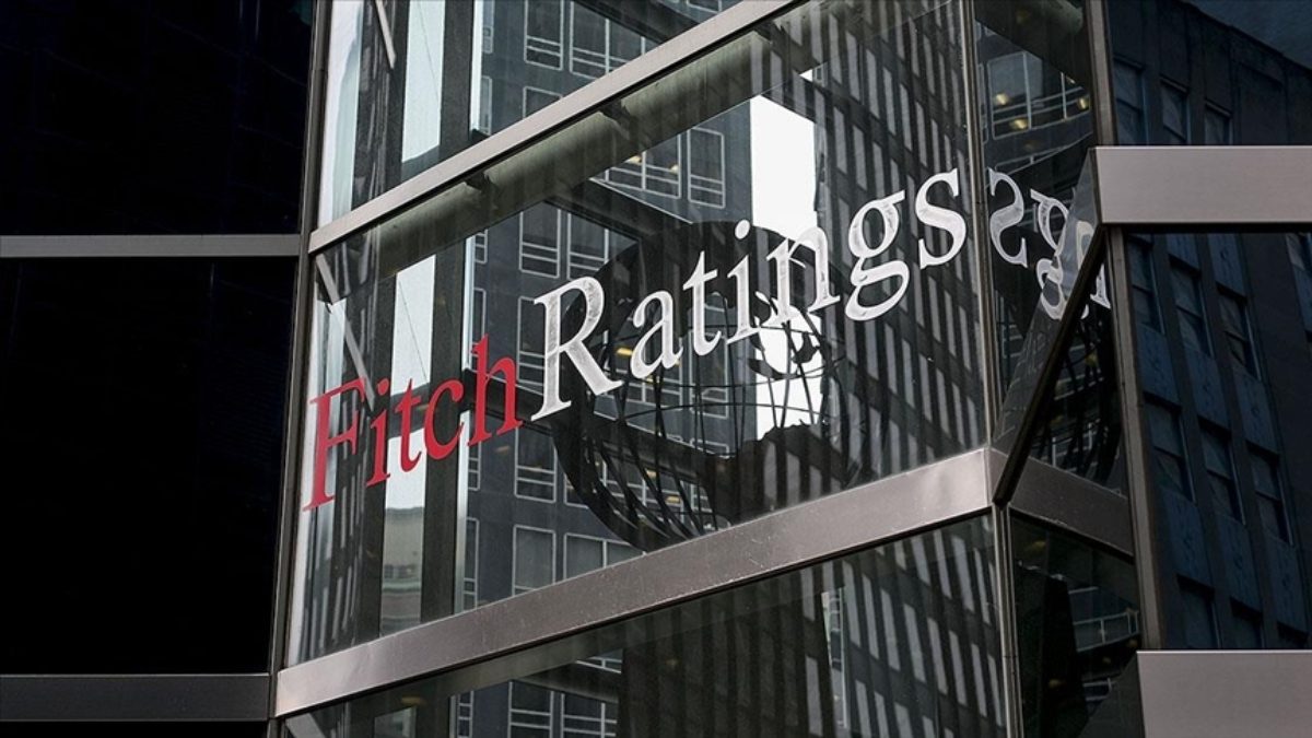 Fitch Ratings Bankalar Direktörü Ahmet Emre Kılınç, faiz indirimlerinin başlamasının