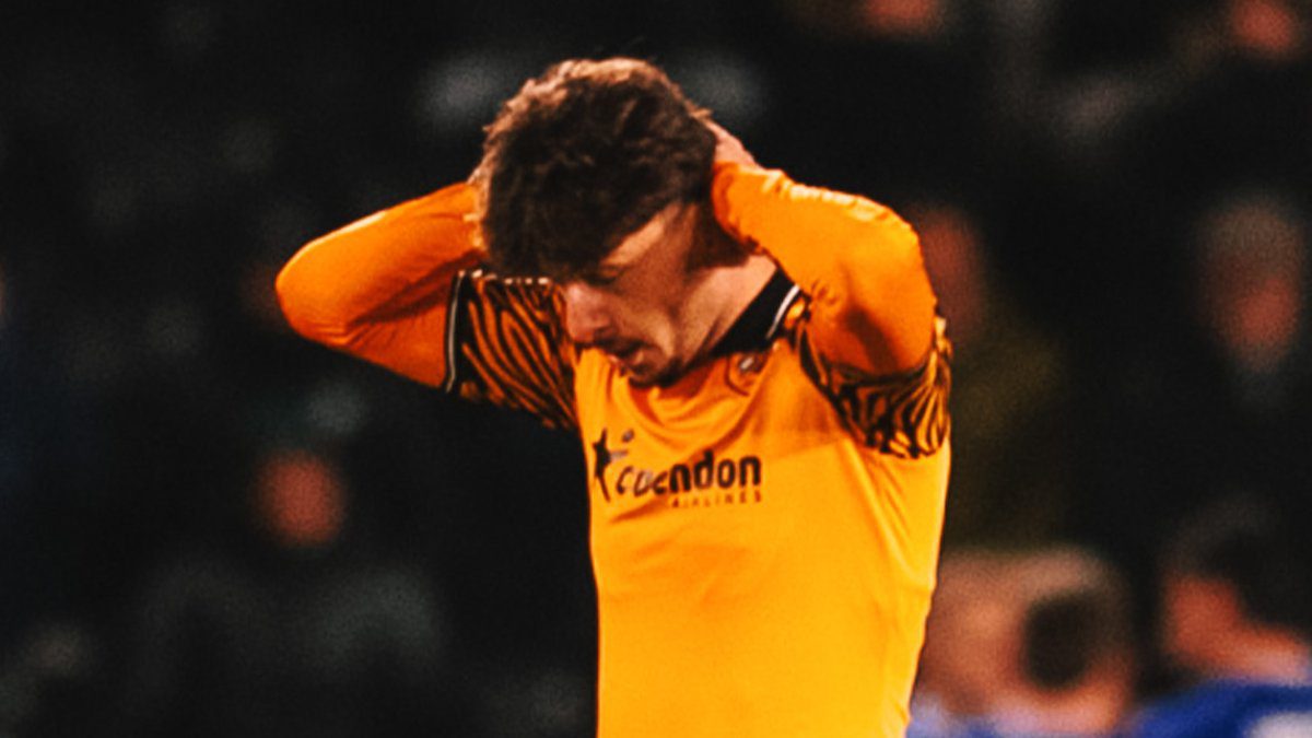Acun Ilıcalı'nın sahibi olduğu Hull City, sahasında Ipswich Town'a 2-0'lık