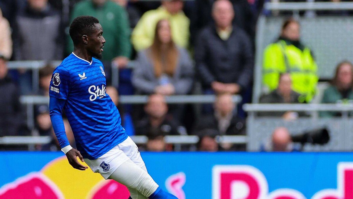 Everton'ın ligde Manchester United'ı 1-0 yendiği maça, Idrissa Gueye'nin takım