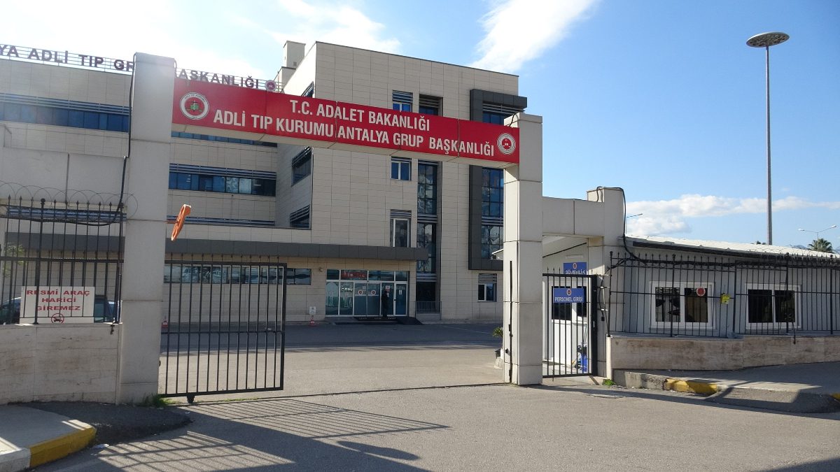 Almanya'da 2017 yılında karaciğer nakli geçirdiği için doktorlarının "ameliyat olamazsın"