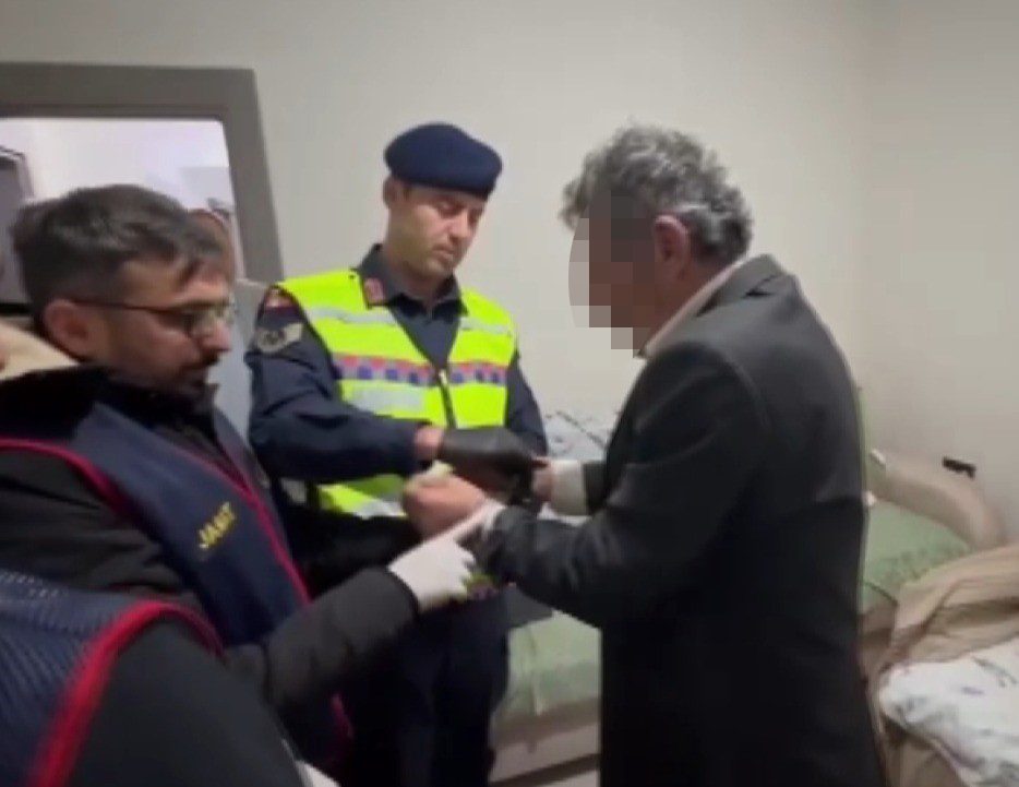 Kahramanmaraş'ta 22 yıl önce kardeşini öldürüp, yengesini de yaralayan adam