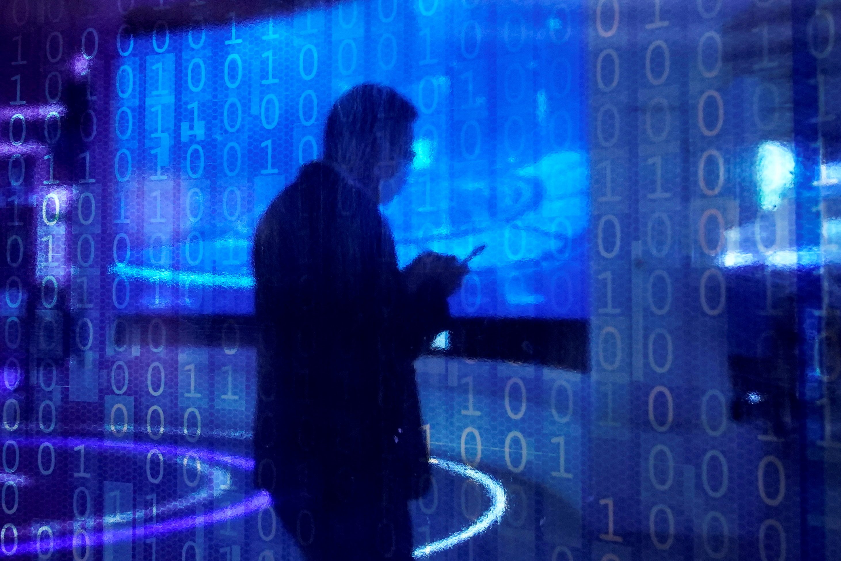 Kişisel Verileri Koruma Kurumu, farklı isimlerle düzenlenen sahte internet sitelerine