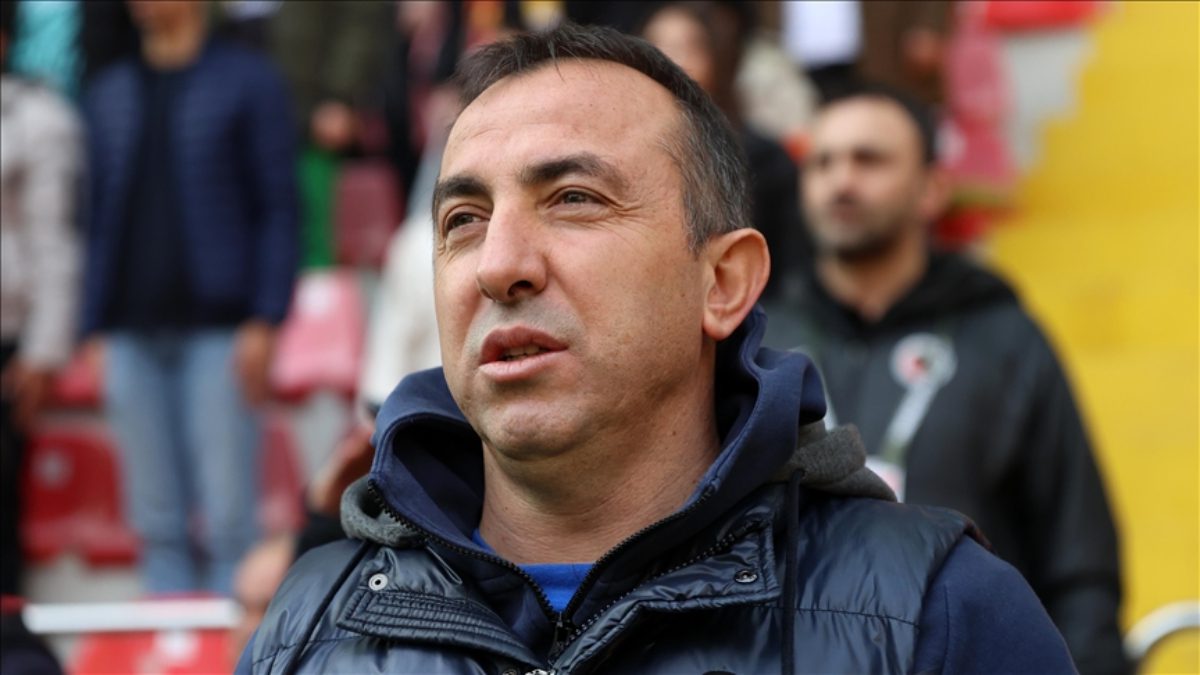 Konyaspor, üst üste alınan mağlubiyetler sonrası Teknik Direktör Recep Uçar