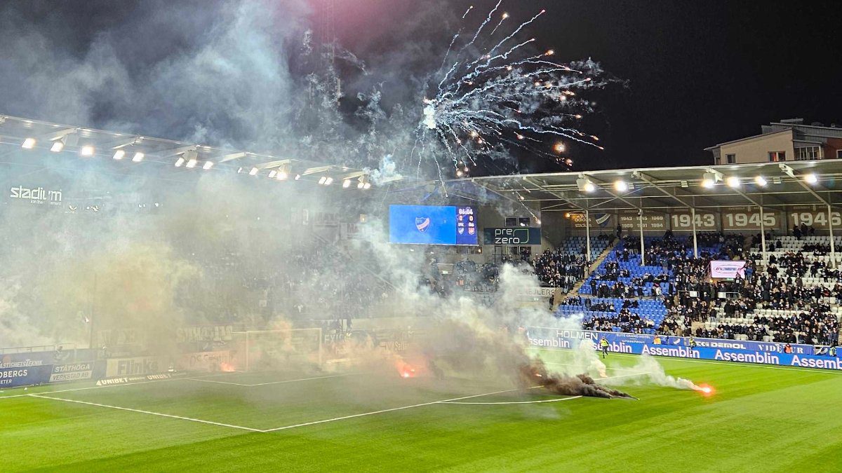 İsveç Birinci Futbol Ligi'nde (Allsvenskan) oynanan play-off maçında takımları küme