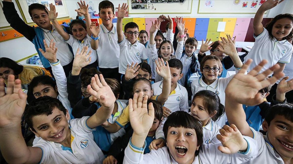 20 milyona yakın öğrenci için ara tatil zili cuma günü