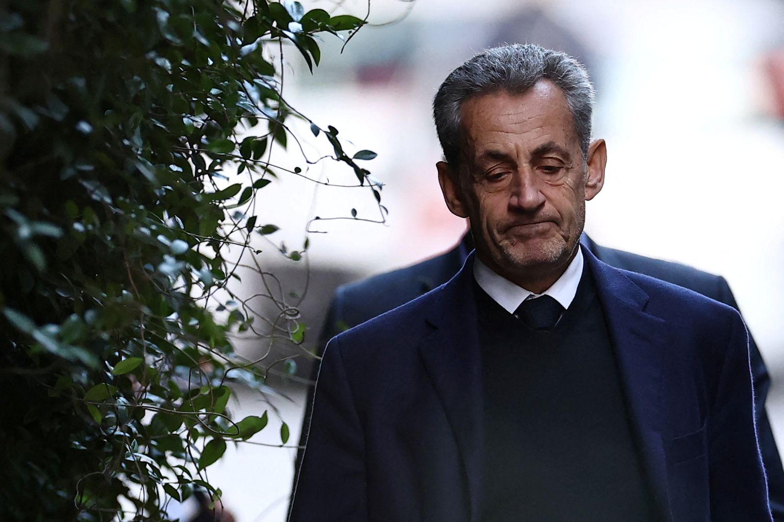 Yolsuzluk suçlamasıyla hapse giren Fransa'nın eski cumhurbaşkanı Nicolas Sarkozy için
