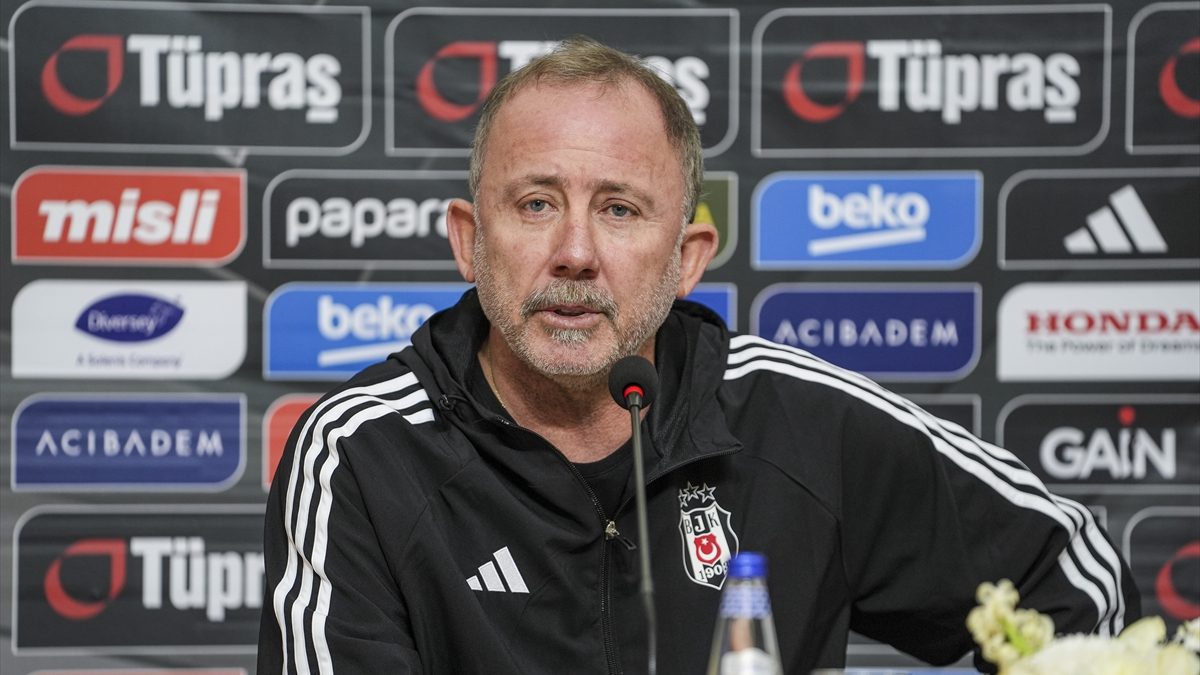 Pazartesi günü anjiyo olan Beşiktaş Teknik Direktörü Sergen Yalçın, "Sağlık