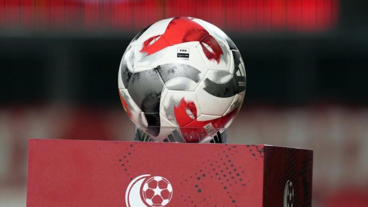 Süper Lig'in 14. haftası yarın oynanacak Kocaelispor - Gençlerbirliği maçıyla