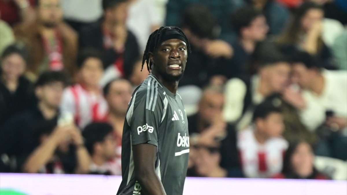 Beşiktaş'ın forveti Tammy Abraham, "Bence sezonun gollerinden birini attım. Kaleyi