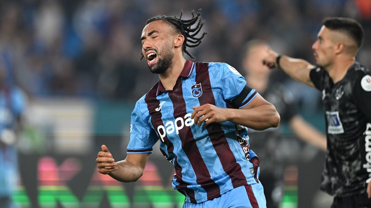 Süper Lig'de 25 puanla 3. sırada yer alan Trabzonspor, puan