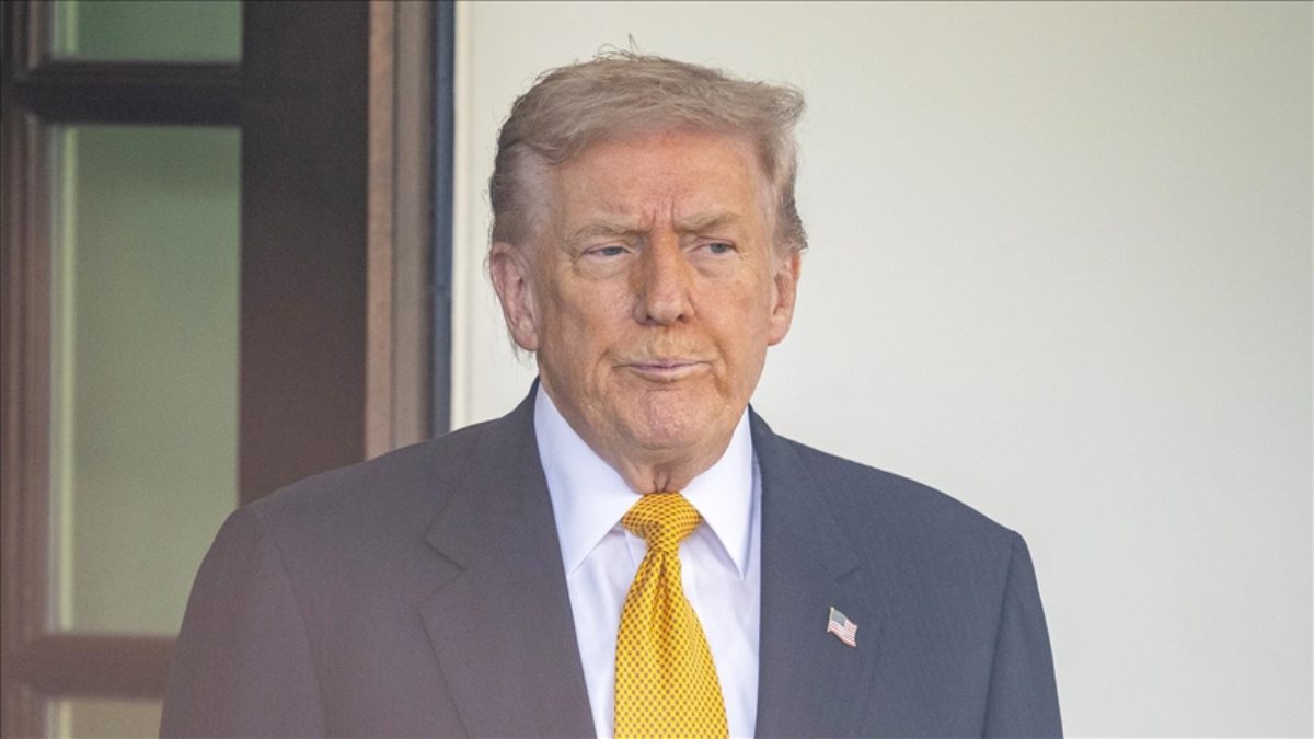 ABD Başkanı Donald Trump, hafta sonu tatilini geçirdiği Florida'dan Washington'a