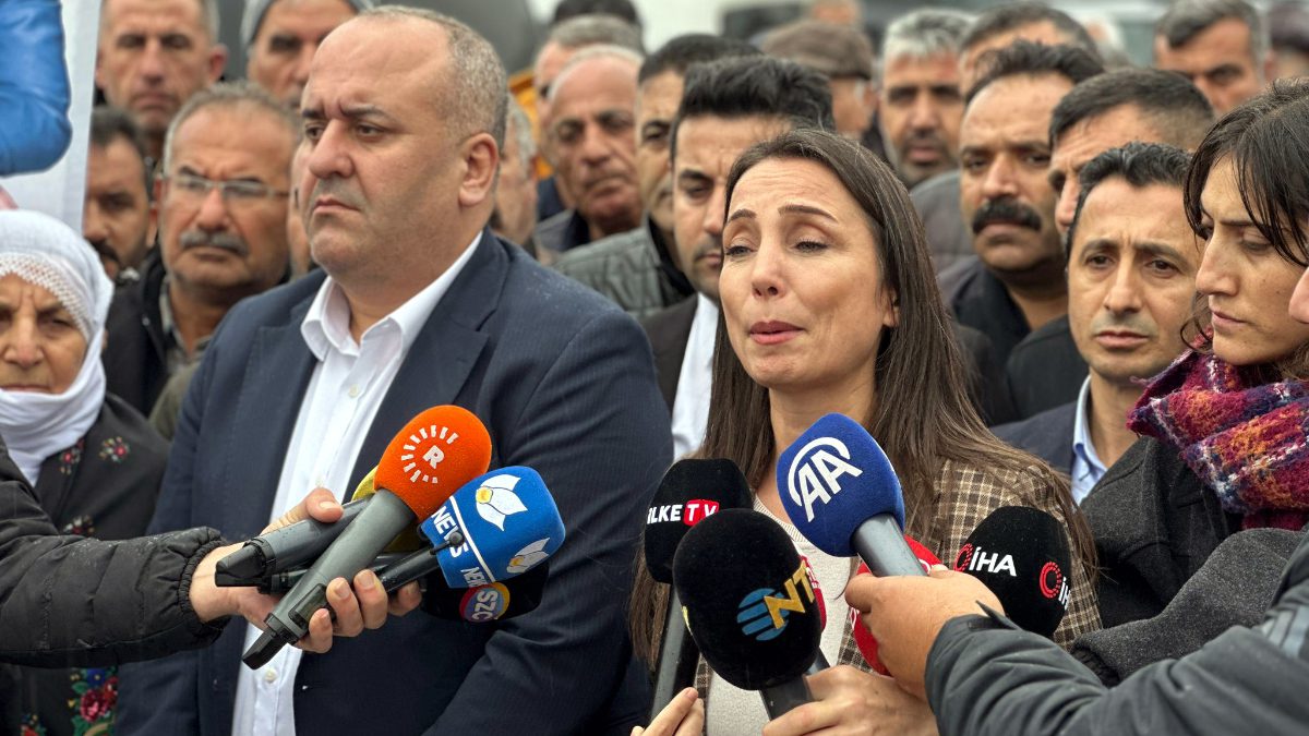 Tutuklu bulunan eski HDP Eş Genel Başkanı Selahattin Demirtaş'ı ziyaret
