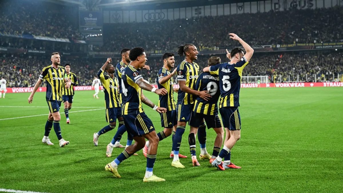 Temsilcimiz Fenerbahçe, UEFA Avrupa Ligi'nde Viktoria Plzen ile deplasmanda karşı