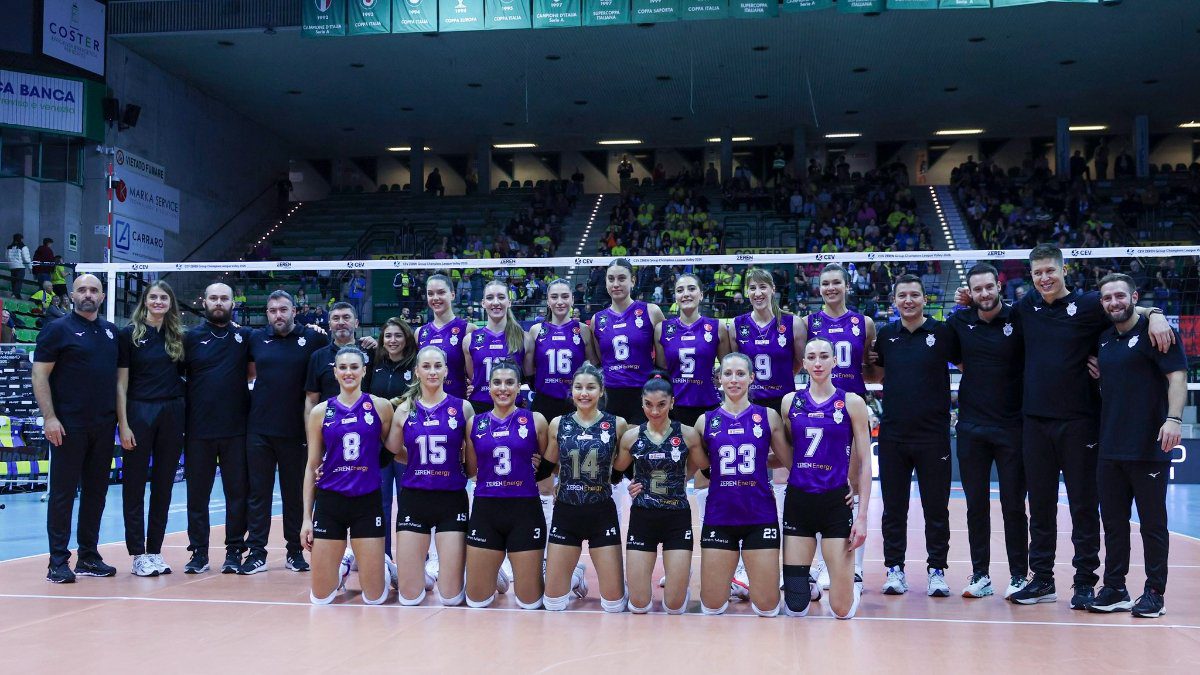 Voleybol CEV Kadınlar Şampiyonlar Ligi'nin D Grubu ilk maçında Zeren