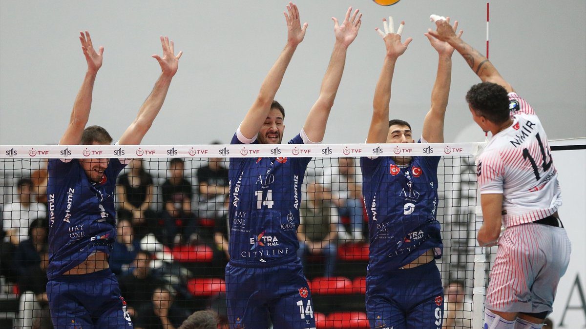 Voleybol Efeler Ligi'nin 7. haftasında Ziraat Bankkart, Alanya Belediyespor'u deplasmanda
