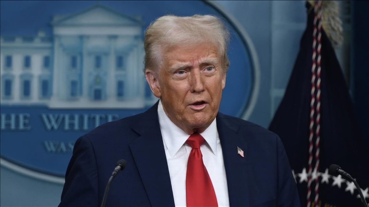 ABD Başkanı Donald Trump, Venezuela'nın etrafında "devasa bir Amerikan filosu"