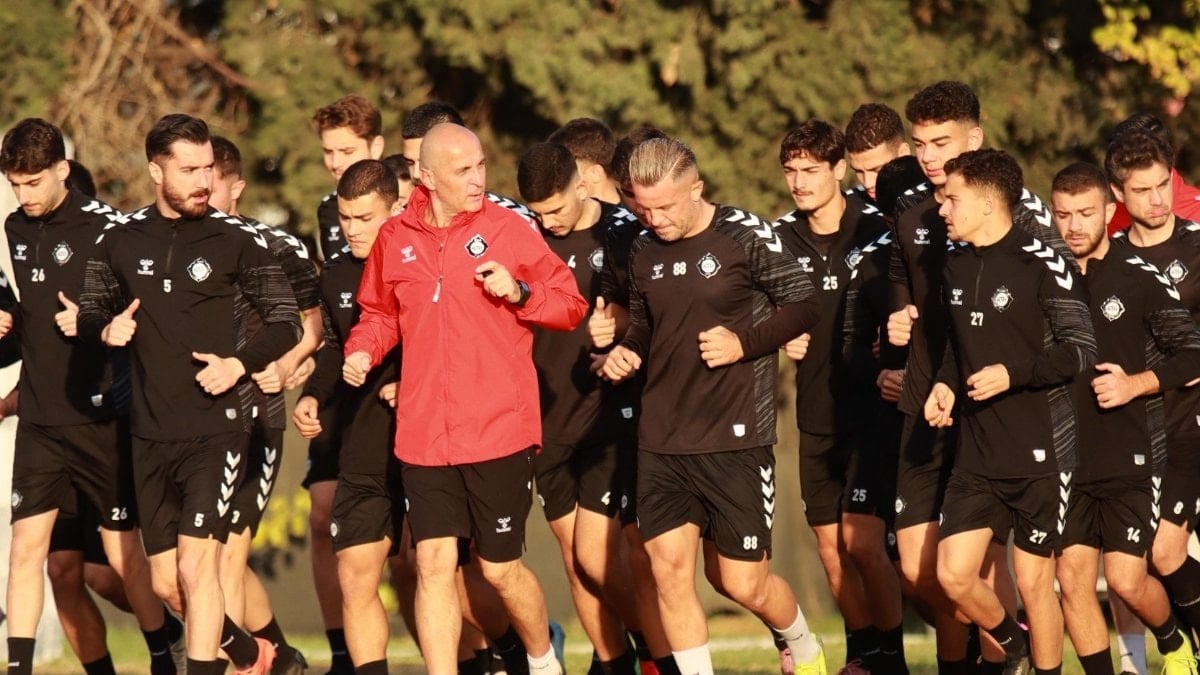 Altay, 8 Ocak'a kadar eski 4 yabancı oyuncusuyla anlaşma sağlayamazsa