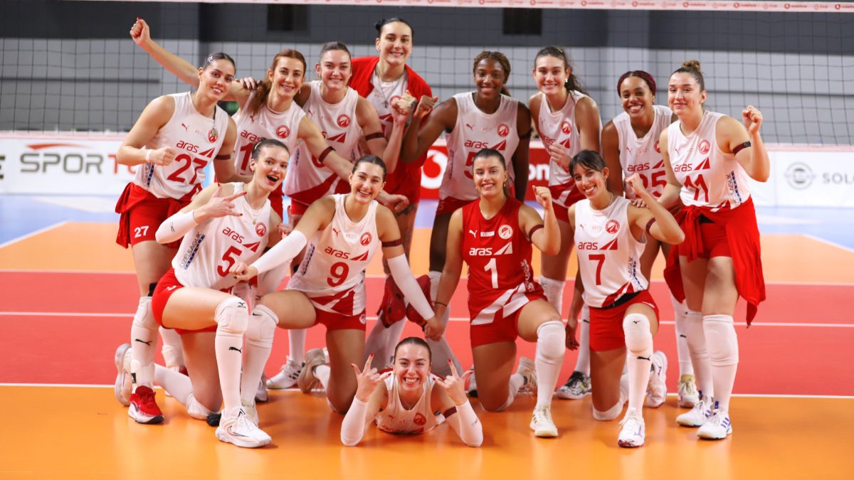 Voleybol Sultanlar Ligi'nin 13. haftasında Aras Kargo, deplasmanda Bahçelievler Belediyespor'u