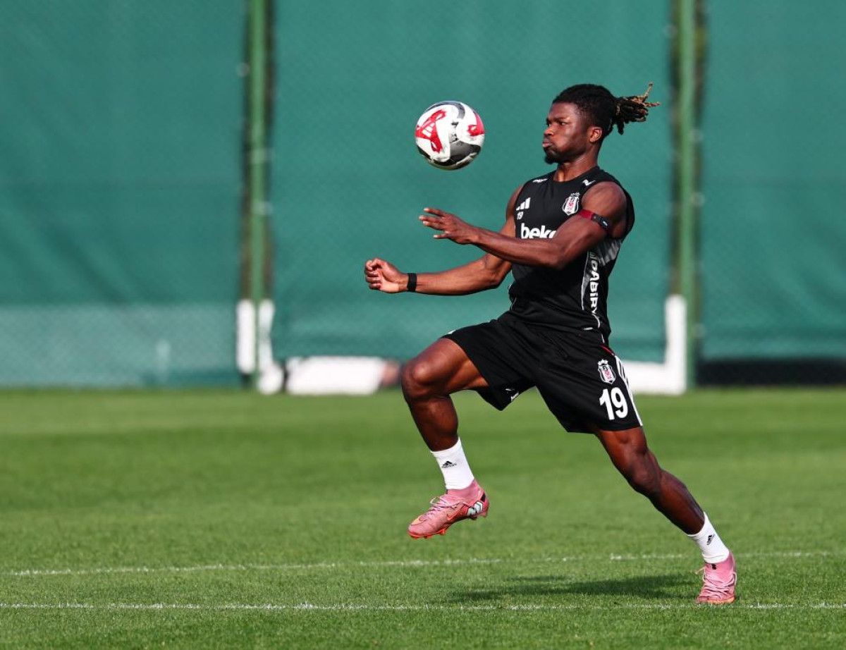 Süper Lig'de Gaziantep FK'yı konuk edecek Beşiktaş, karşılaşmanın hazırlıklarını yaptığı