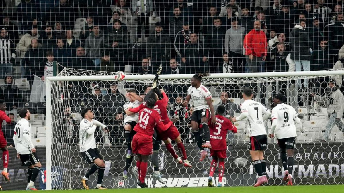 Beşiktaş’ın sahasında Gaziantep FK ile 2-2 berabere kaldığı mücadelenin ardından