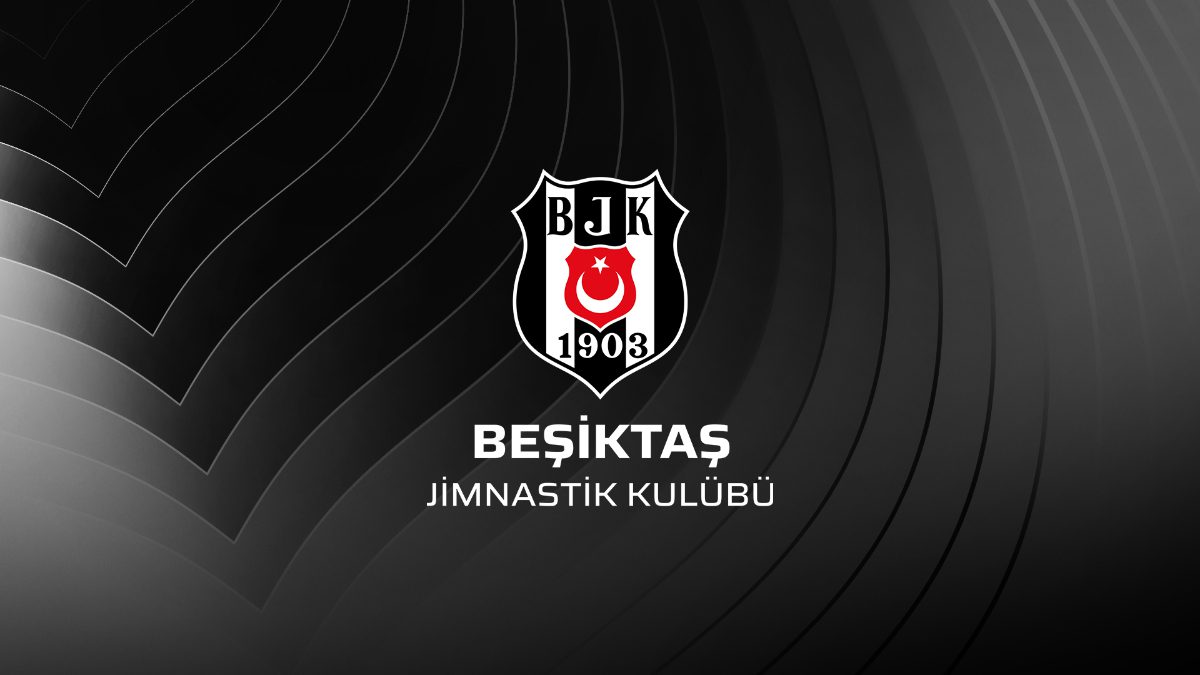 Beşiktaş, Galatasaray - Samsunspor maçındaki hakem kararına tepki gösterdi.