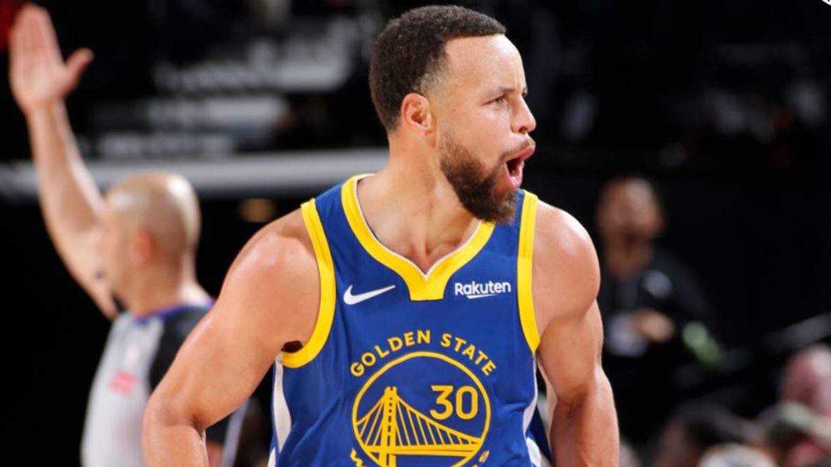 Stephen Curry'nin 48 sayıyla oynadığı maçta Golden State Warriors, deplasmanda