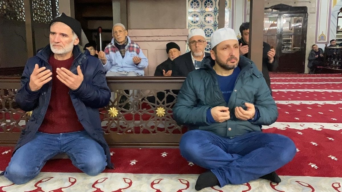 Mekke’nin Fethi’nin 1396. yıl dönümü, Yıldırım Bayezid Camii’nde dualarla anılırken