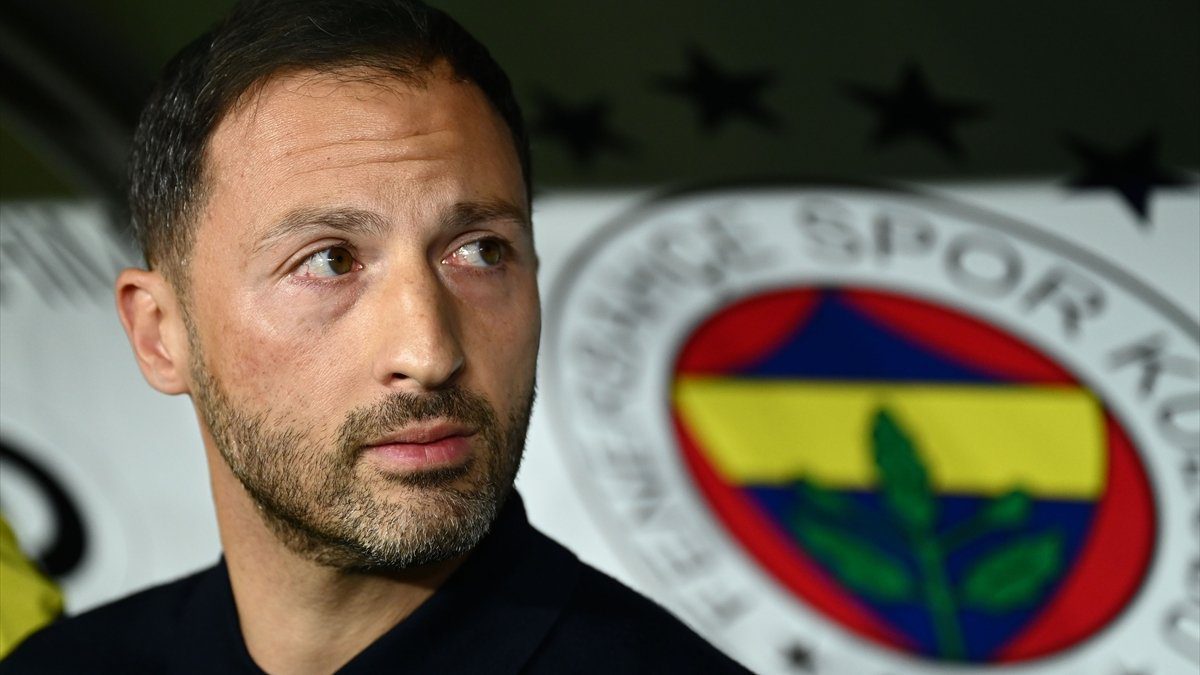Fenerbahçe Teknik Direktörü Domenico Tedesco, Başakşehir maçında ilk 11'de bazı