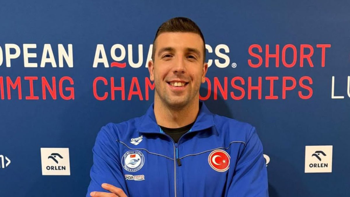 Milli yüzücü Emre Sakçı, Polonya'daki Avrupa Kısa Kulvar Yüzme Şampiyonası'nda