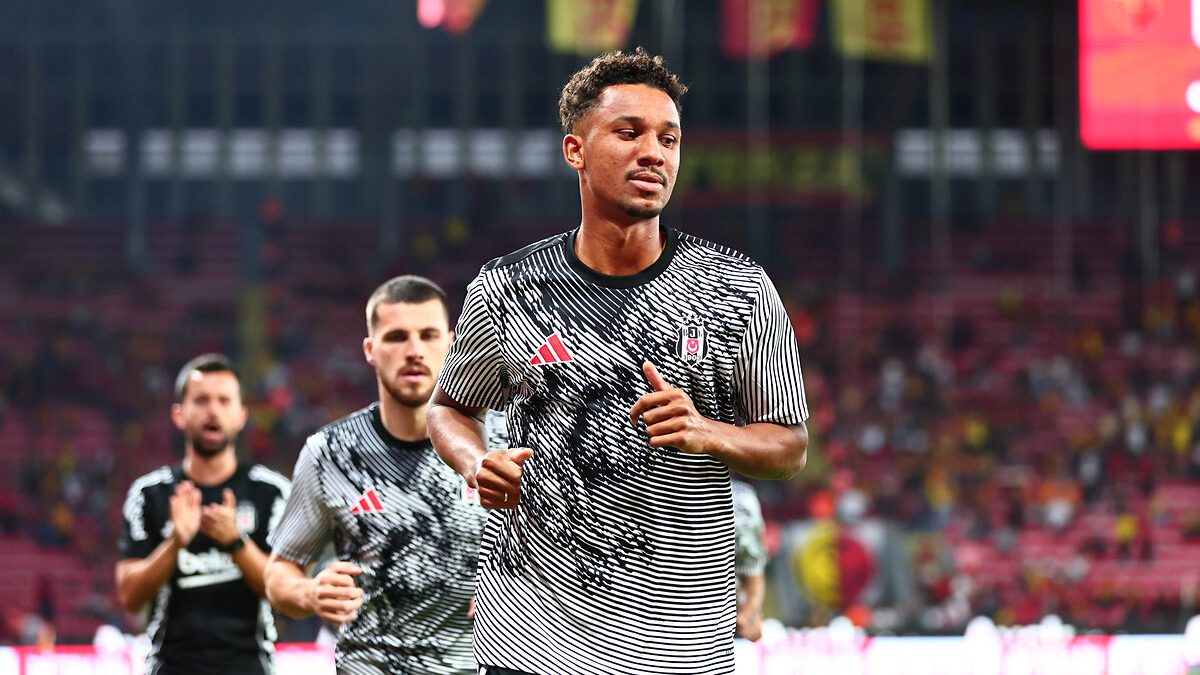 Alman takımı Mainz, Felix Uduokhai için satın alma opsiyonlu kiralama