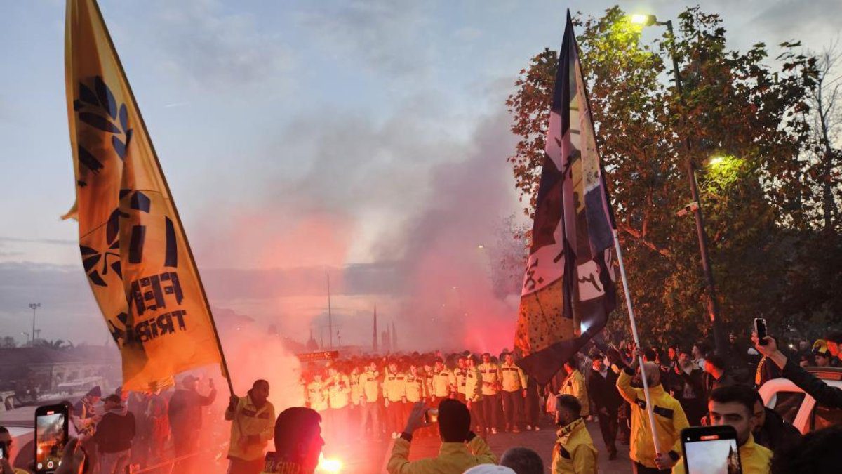 Süper Lig’in 14. haftasında Galatasaray’ı konuk edecek olan Fenerbahçe’de sarı-lacivertli