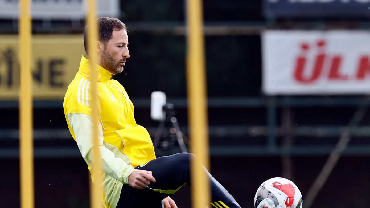 Domenico Tedesco yönetimindeki Fenerbahçe, Konyaspor ile sahasında oynayacağı Süper Lig