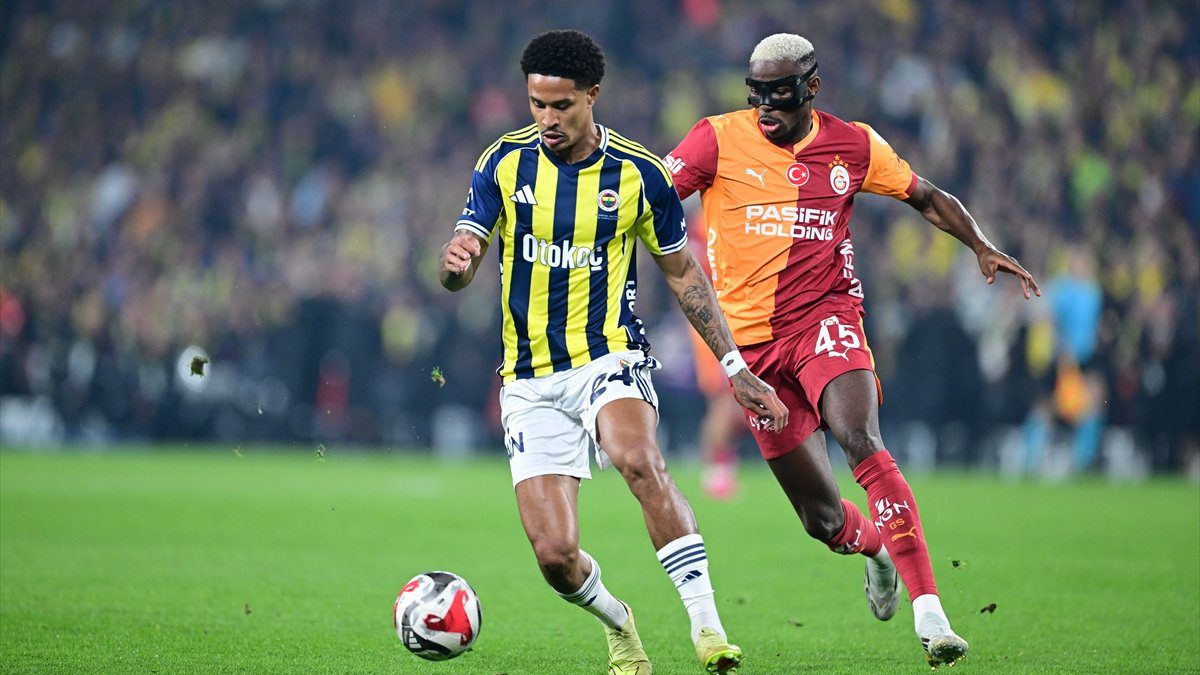 Süper Lig'de Galatasaray'ı konuk eden Fenerbahçe'de Jayden Oosterwolde, cezalı duruma