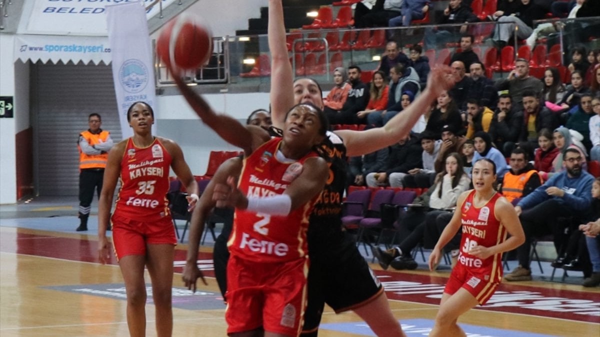 Kadınlar Basketbol Süper Ligi'nin 14. haftasında Galatasaray, deplasmanda Melikgazi Kayseri