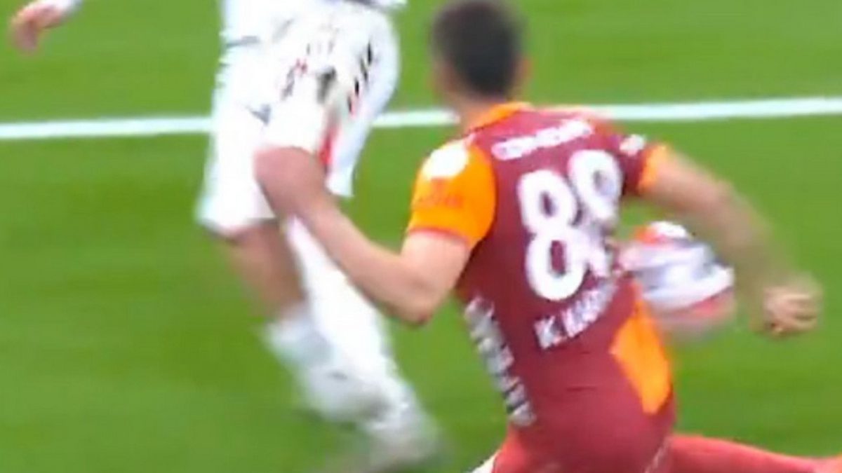 Eski hakemler ve futbol yorumcuları, Samsunspor'un Galatasaray'a 3-2 mağlup olduğu
