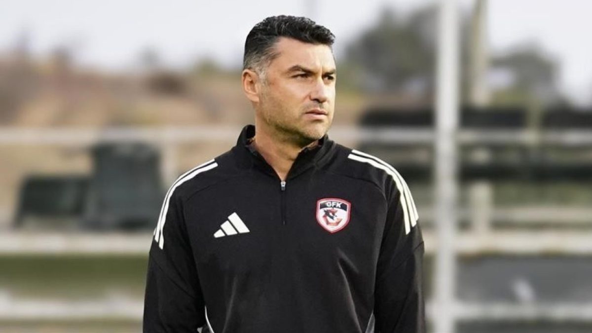 Hafta başında Gaziantep FK'dan ayrılan ve bugün dönen Burak Yılmaz