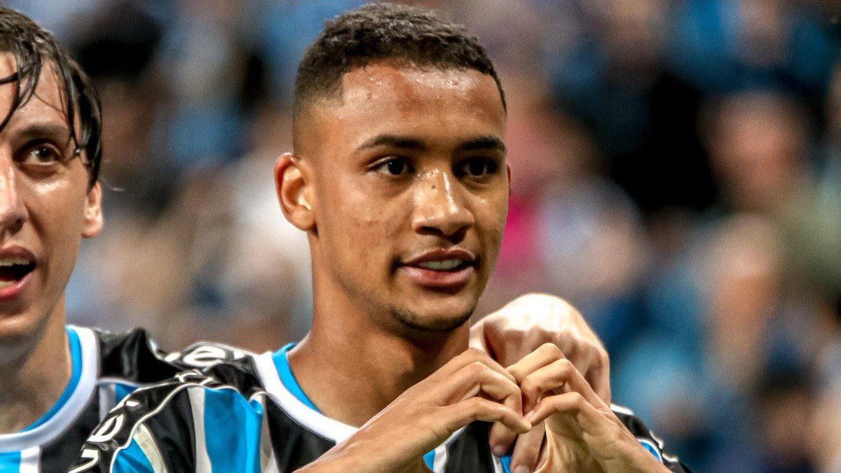 Göztepe, Brezilya ekibi Gremio'nun 23 yaşındaki forveti Andre Henrique'yi kadrosuna