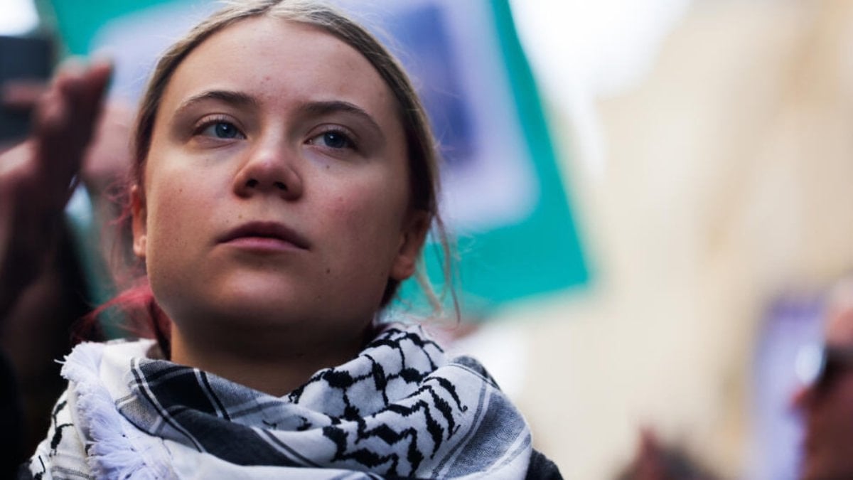 İngiltere'de ‘Palestine Action’ destek için pankart açması nedeniyle gözaltına İsveçli